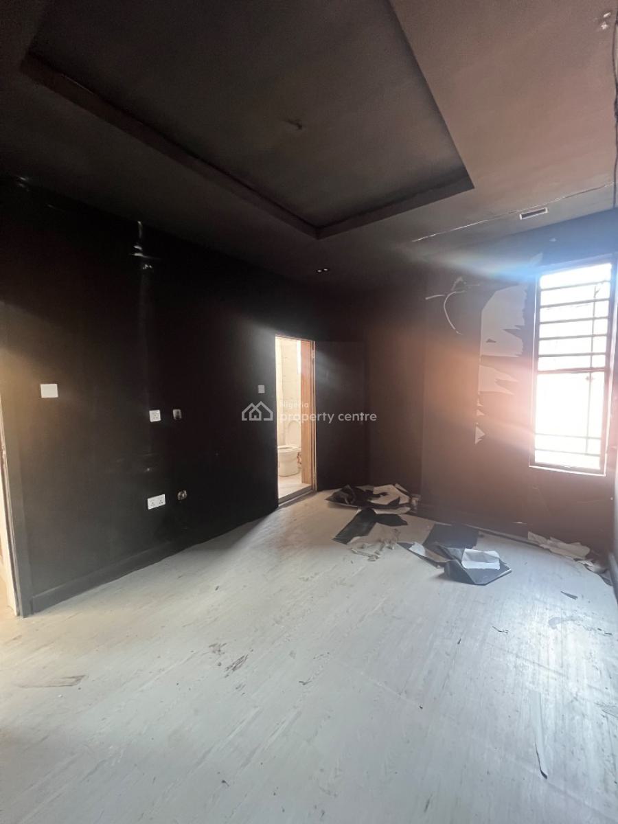 Well Maintained 2 Bedrooms Apartment, Platinum Way, Jakande, Lekki, Lagos, Flat / Apartment for Rent