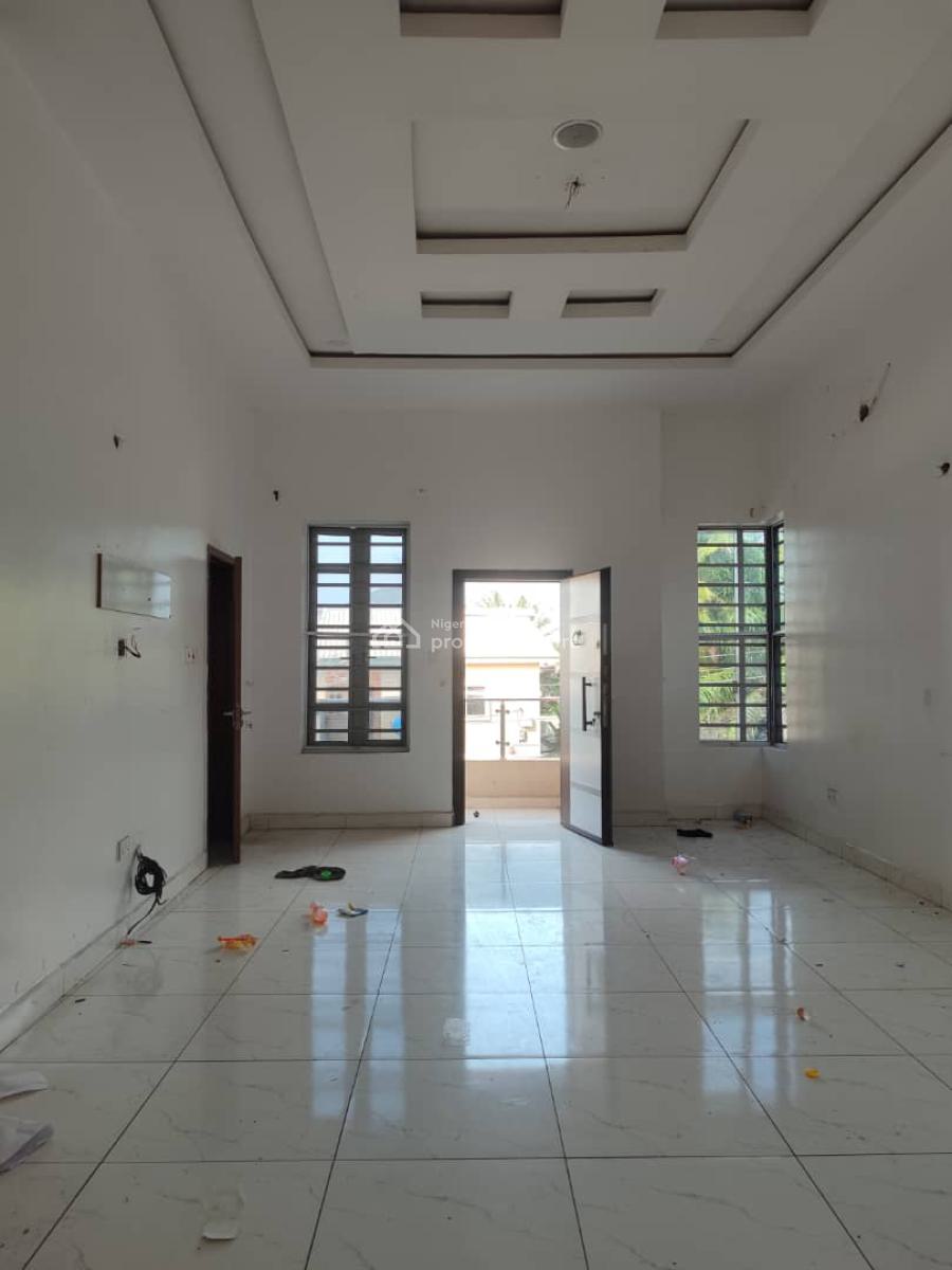 Lovely Master Bedroom with Balcony and Modern Jacuzzi, Ikota Villa Estate, Lekki, Lagos, Flat / Apartment for Rent