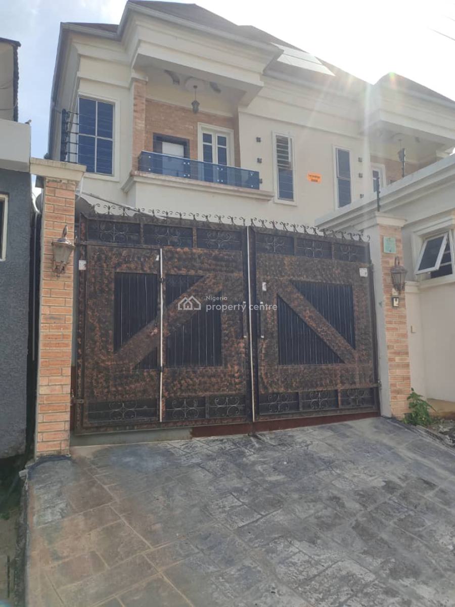 Lovely Master Bedroom with Balcony and Modern Jacuzzi, Ikota Villa Estate, Lekki, Lagos, Flat / Apartment for Rent
