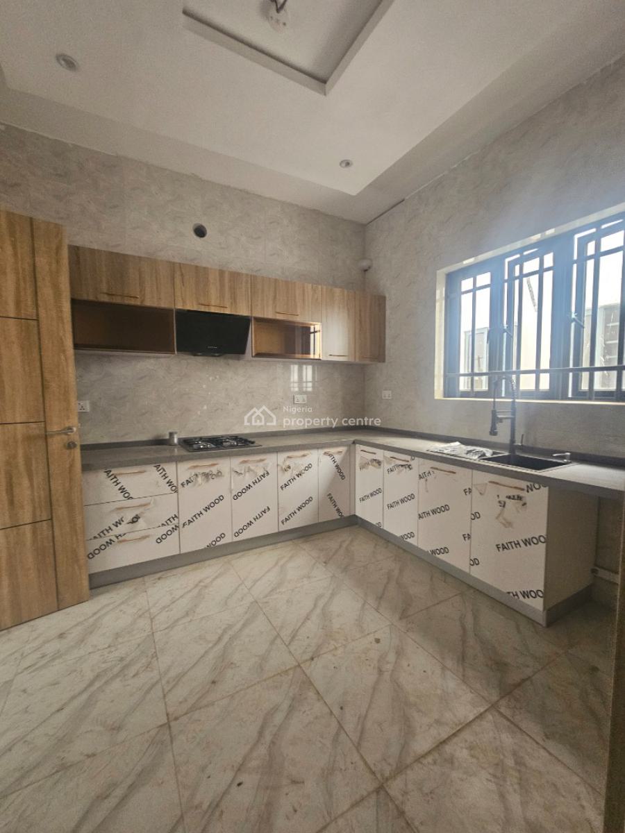 Exquisite 3 Bedroom Apartment with a Room Bq, Adeniyi Jones, Ikeja, Lagos, Flat / Apartment for Sale