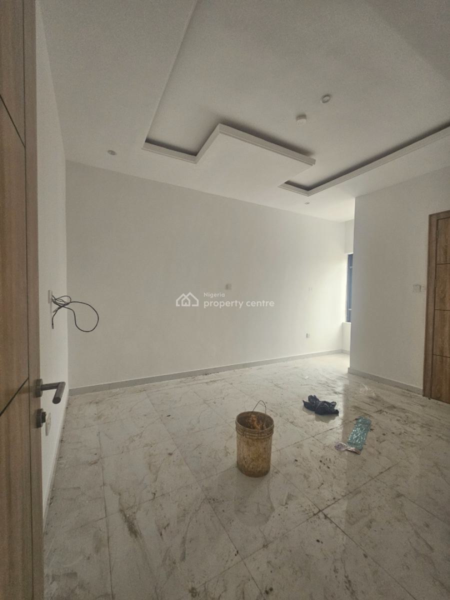 Exquisite 3 Bedroom Apartment with a Room Bq, Adeniyi Jones, Ikeja, Lagos, Flat / Apartment for Sale