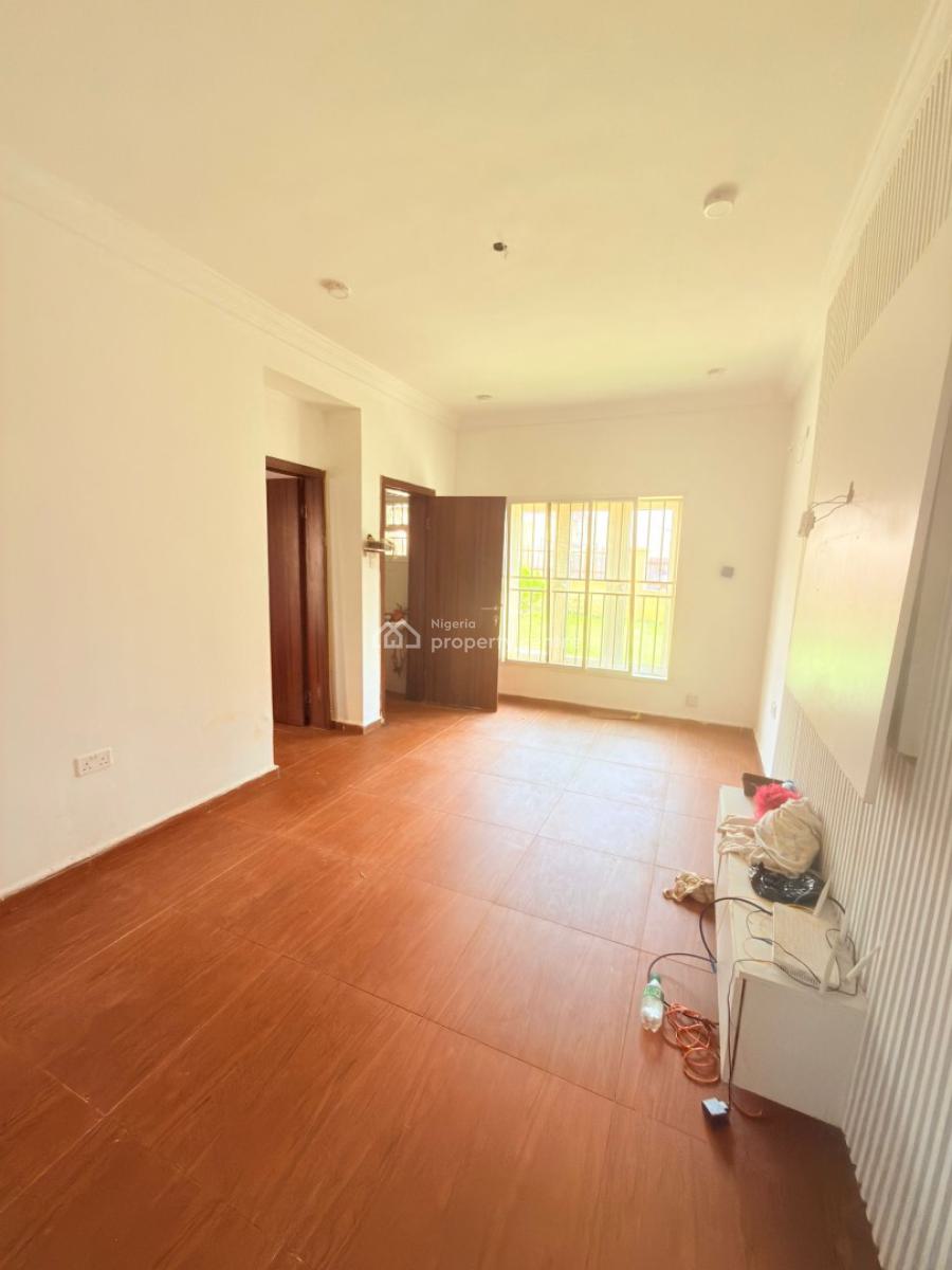 1 Bedroom Apartment, Wuye, Abuja, Mini Flat (room and Parlour) for Sale