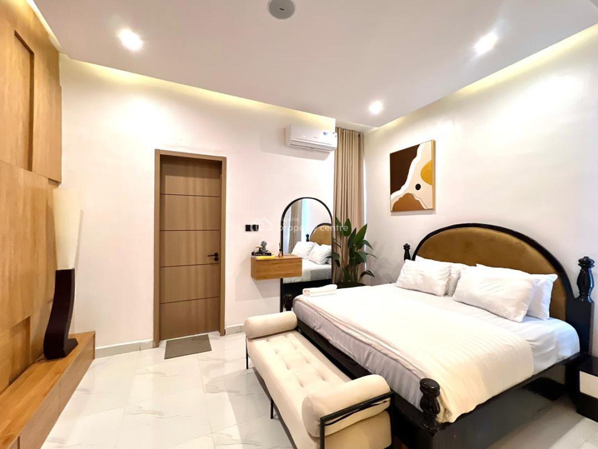 2 Bedrooms Apartment, Feeedom Way, Lekki Phase 1, Lekki, Lagos, Flat / Apartment Short Let