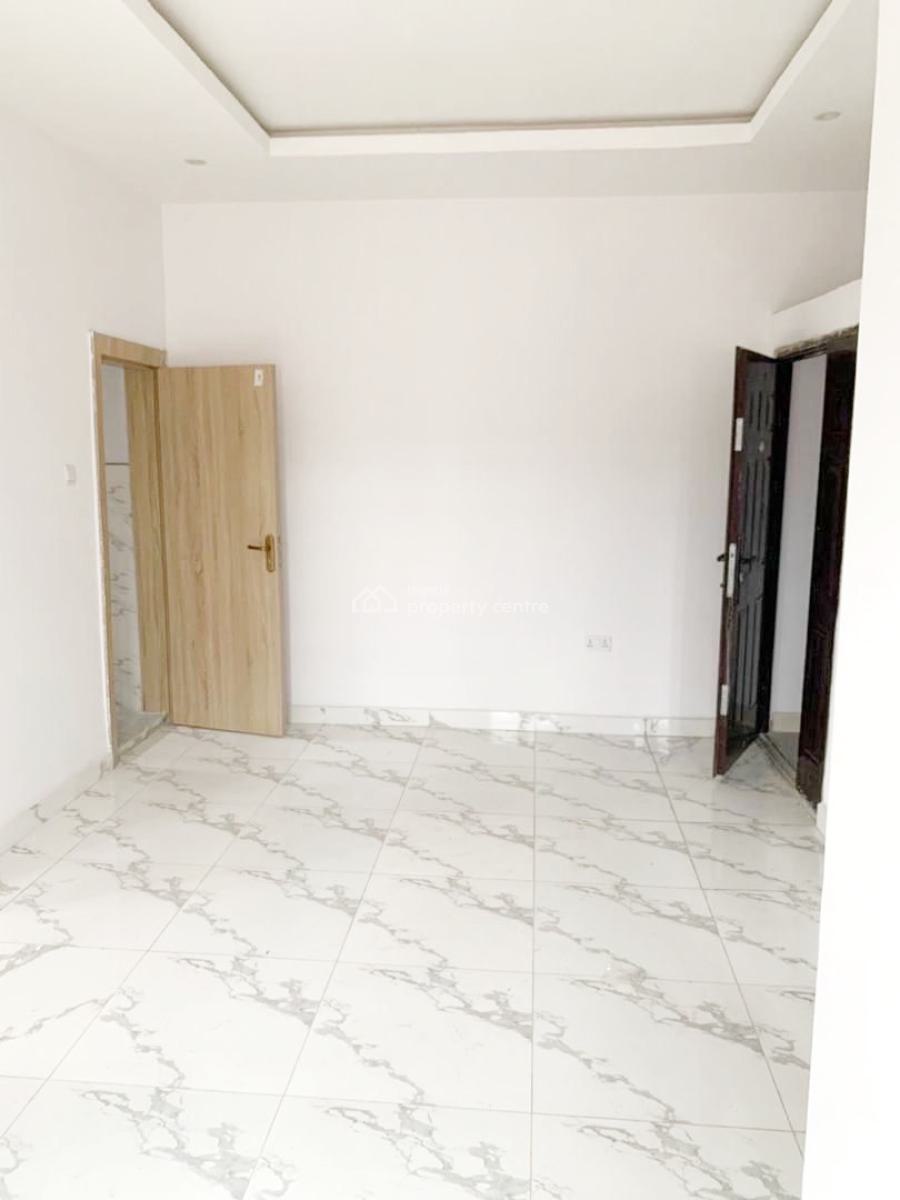 Luxury Mini Flat, Omole Phase 2, Ikeja, Lagos, Mini Flat (room and Parlour) for Rent