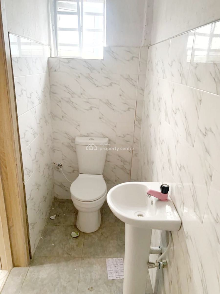 Luxury Mini Flat, Omole Phase 2, Ikeja, Lagos, Mini Flat (room and Parlour) for Rent