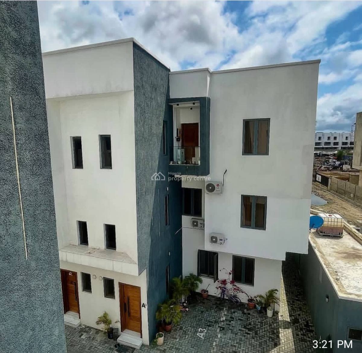 Luxury 4 Bedroom Terrace Duplex, Off Admiralty Way, Surulere, Lagos, Terraced Duplex for Rent