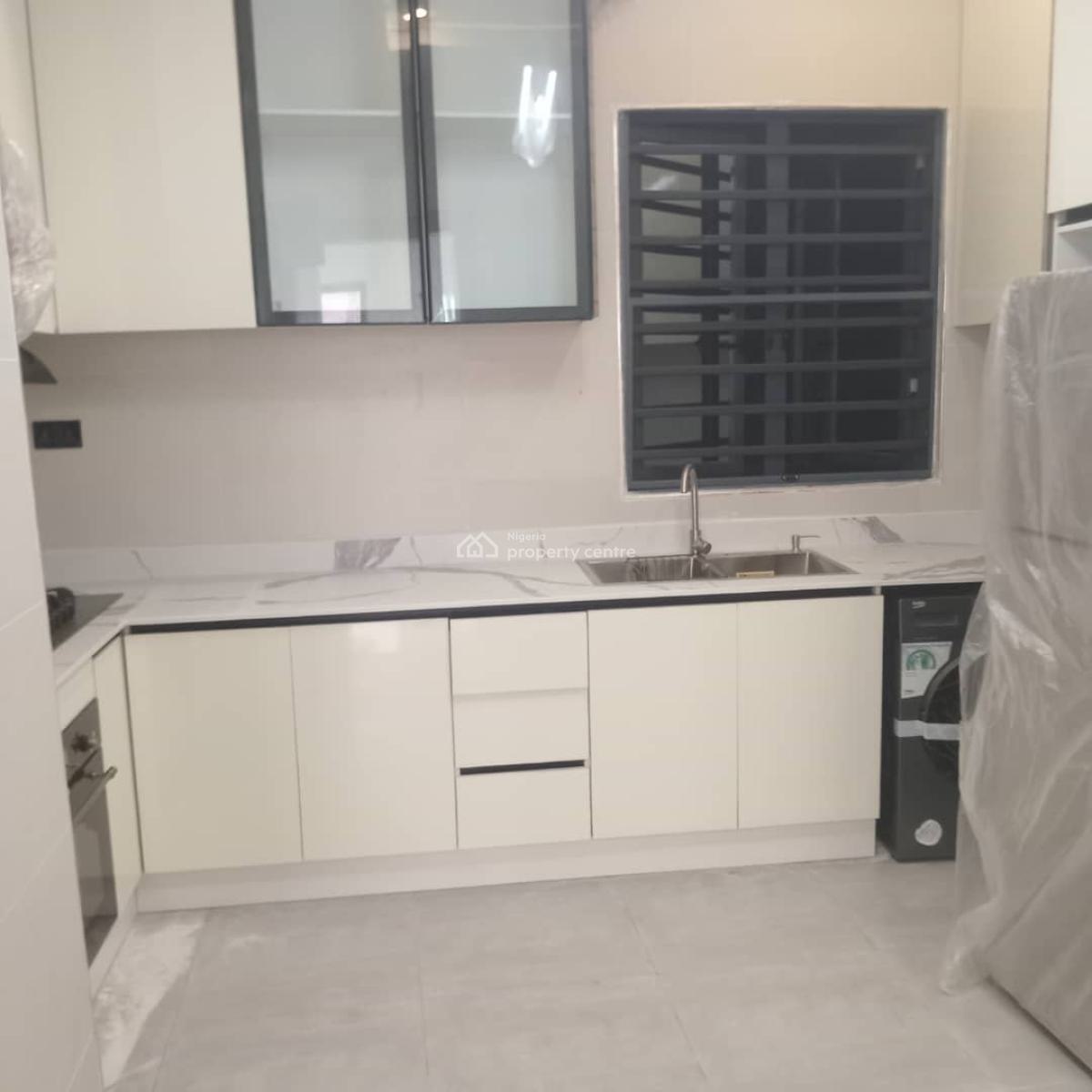 3 Bedroom Apartment, Lekki Phase 1, Lekki, Lagos, Flat / Apartment for Rent