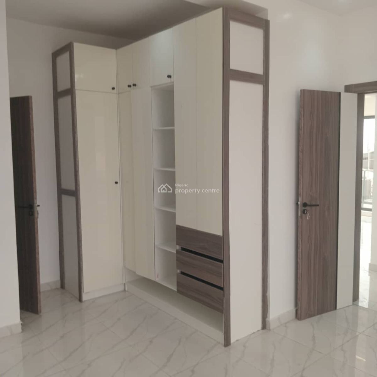 3 Bedroom Apartment, Lekki Phase 1, Lekki, Lagos, Flat / Apartment for Rent