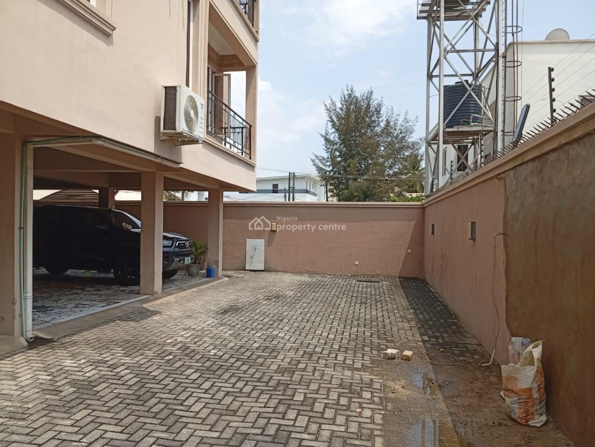 Self-service Two Units in The Compound of Luxury 3 Bedroom Apartment, Off Eko Street Parkview Estate, Parkview, Ikoyi, Lagos, Flat / Apartment for Rent