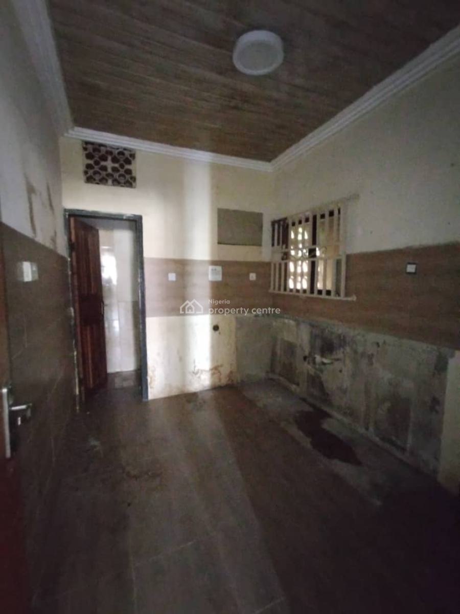 3 Bedroom Apartment on The First Floor Along a Tarred Road, Mabushi, Abuja, Flat / Apartment for Rent
