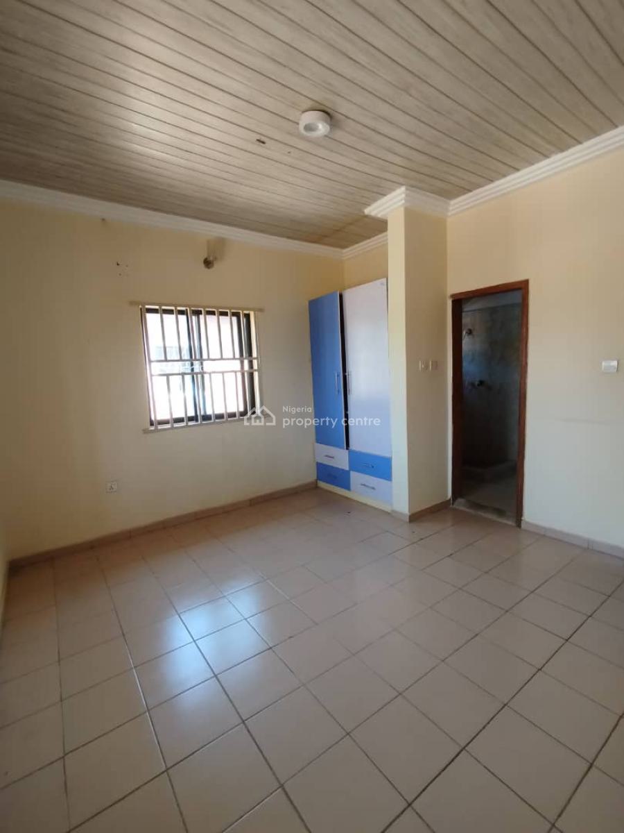 3 Bedroom Apartment on The First Floor Along a Tarred Road, Mabushi, Abuja, Flat / Apartment for Rent