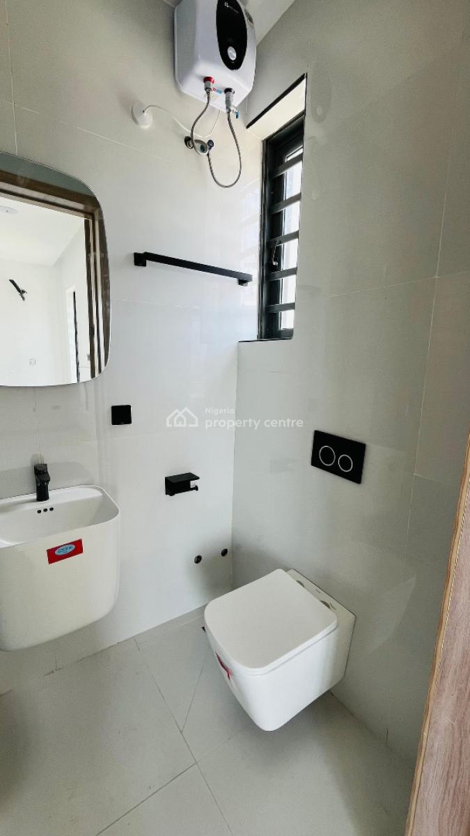 Well Built 2 Bedroom Apartment, Ikate, Lekki, Lagos, Flat / Apartment for Sale