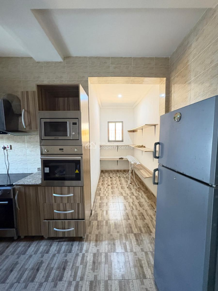 Well Maintained 2 Bedroom Apartment, Ikate, Lekki, Lagos, Flat / Apartment for Rent