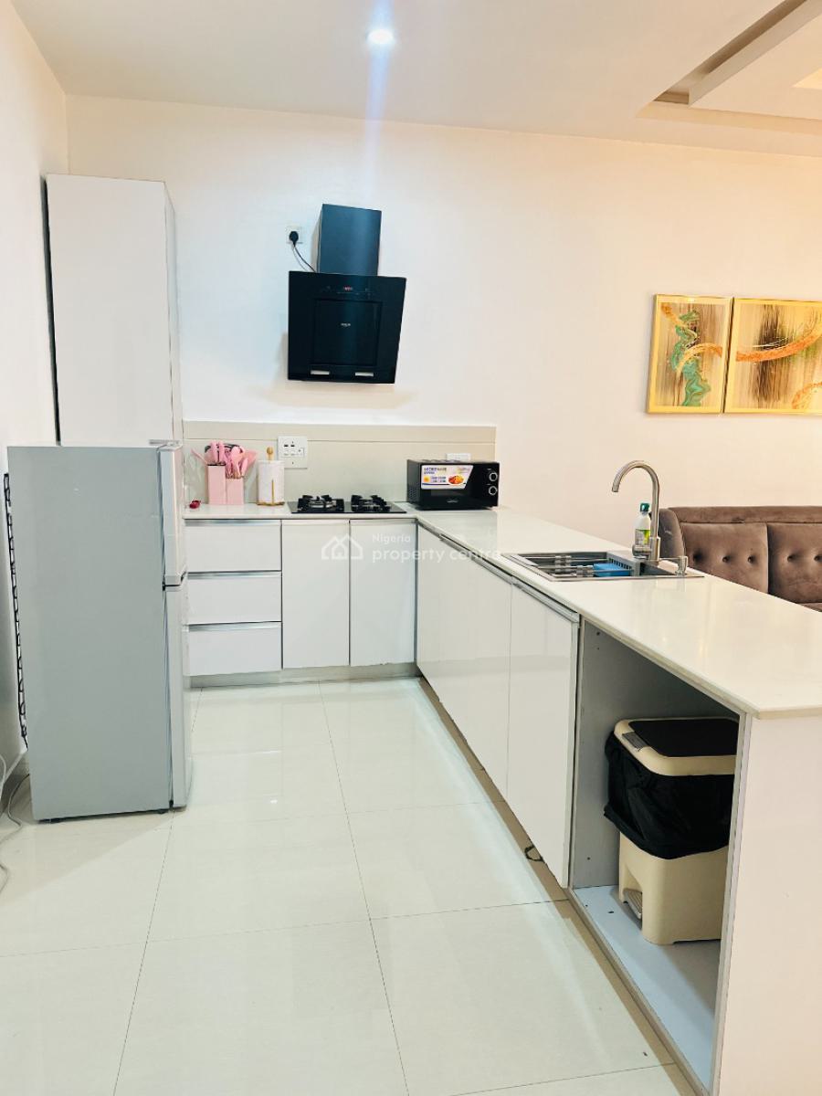 Nicely Furnished 1 Bedroom Apartment, Lekki Phase 1, Lekki, Lagos, Flat / Apartment Short Let