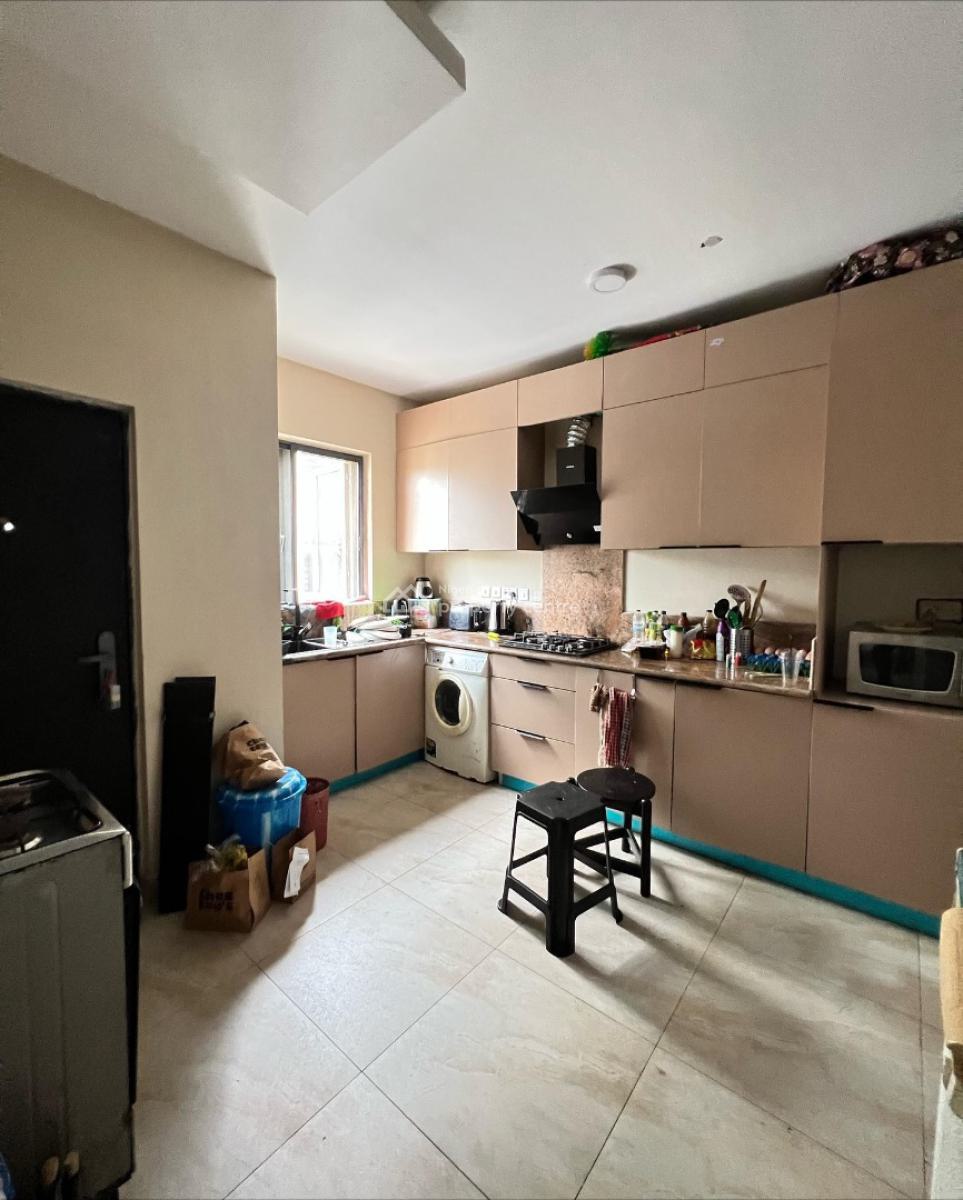 Distress 3-bedroom Apartment with Communal Pool in a Serene Estate, Yaba, Lagos, Block of Flats for Sale