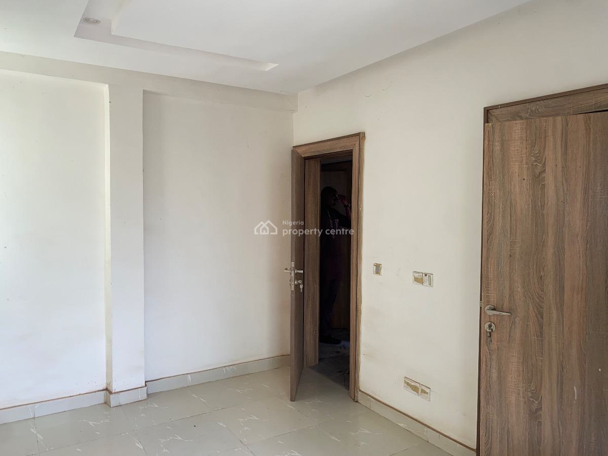 Lovely 3 Bedroom Apartment, Life Camp, Abuja, Flat / Apartment for Sale