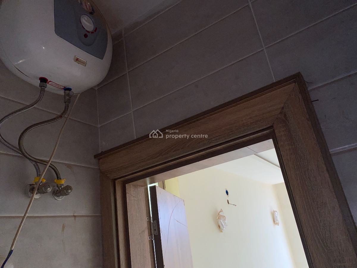 Lovely 3 Bedroom Apartment, Life Camp, Abuja, Flat / Apartment for Sale