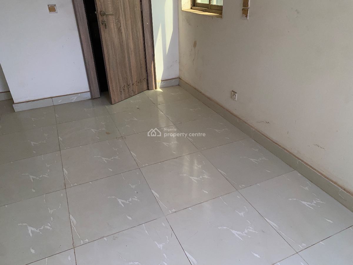 Lovely 3 Bedroom Apartment, Life Camp, Abuja, Flat / Apartment for Sale