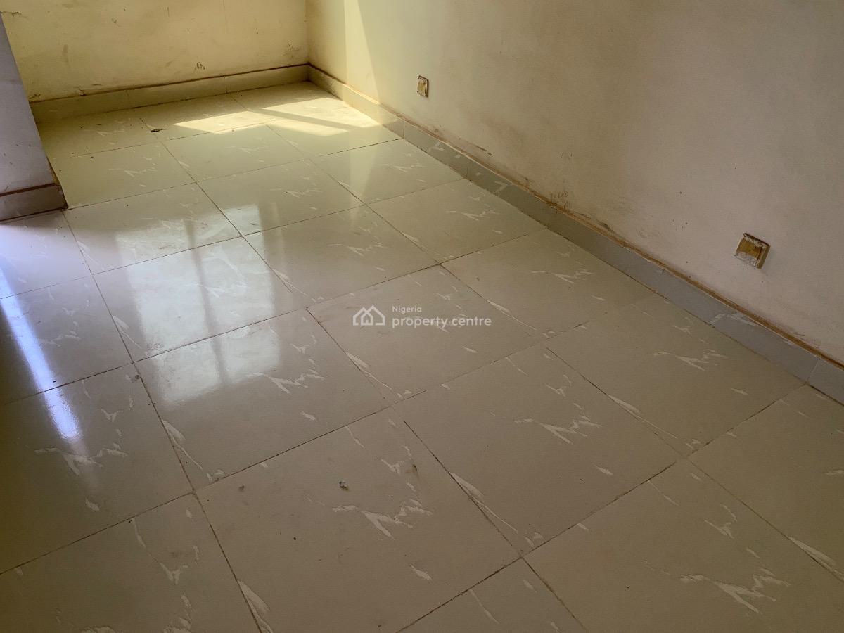 Lovely 3 Bedroom Apartment, Life Camp, Abuja, Flat / Apartment for Sale