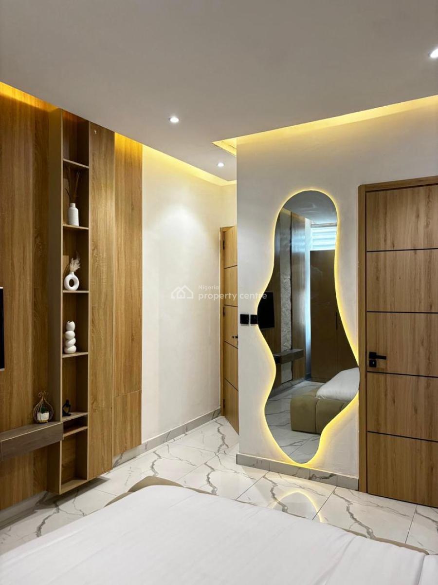 Beautiful 2 Bedroom Apartment, Lekki Phase 1, Lekki, Lagos, Flat / Apartment Short Let