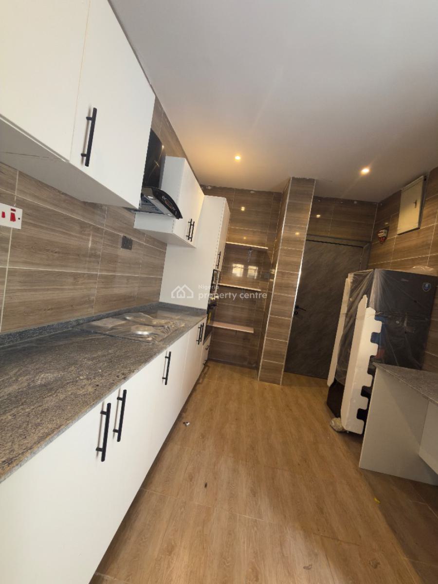 Exquisite 4 Bedroom Terrace with Bq, Zone 7, Wuse, Abuja, Terraced Duplex for Rent