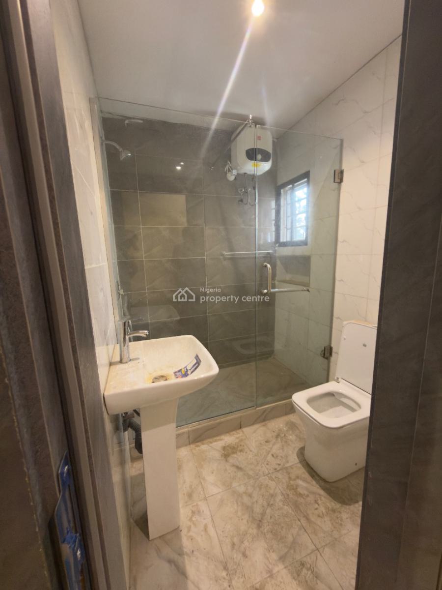 Exquisite 4 Bedroom Terrace with Bq, Zone 7, Wuse, Abuja, Terraced Duplex for Rent