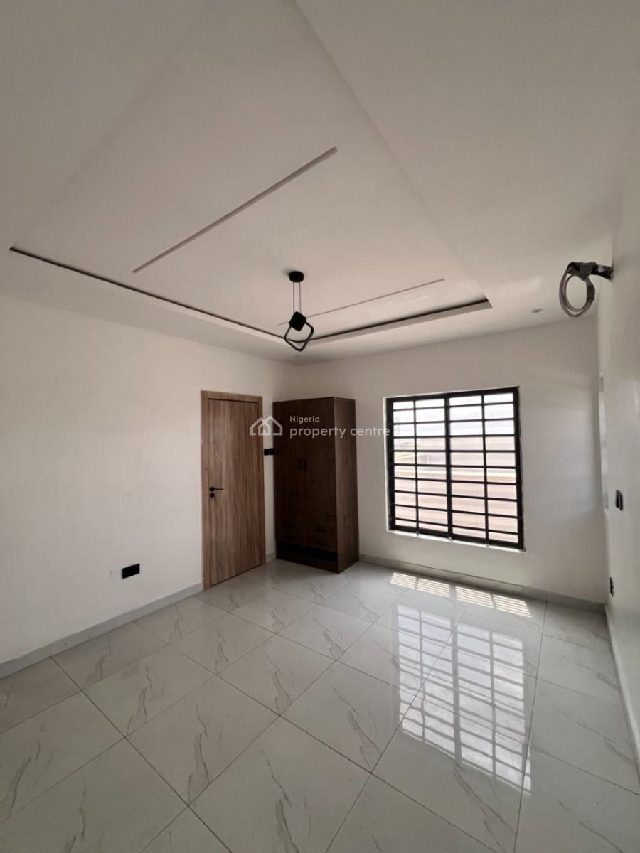a Two Bedroom Penthouse Apartment, Ologolo, Lekki, Lagos, Flat / Apartment for Sale