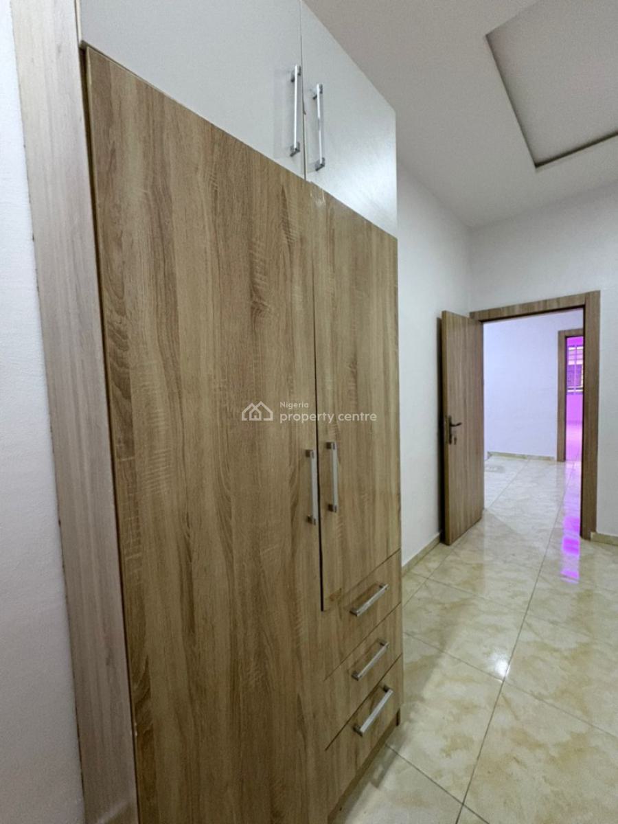 Affordable Room in a Shared Apartment, Royal Pine Estate Orchid Road Eleganza Bustop Lekki Lagos, Lekki Phase 2, Lekki, Lagos, Flat / Apartment for Rent