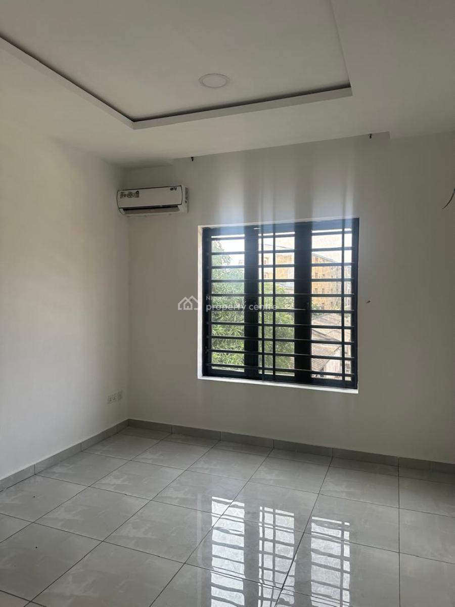 4-bedroom Terrace, Victoria Island (vi), Lagos, House for Sale