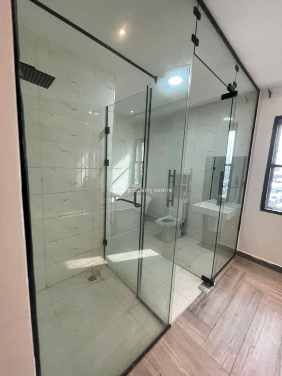 Spacious 2 Bedroom Flat, Spg Road, Ologolo, Lekki, Lagos, Flat / Apartment for Rent