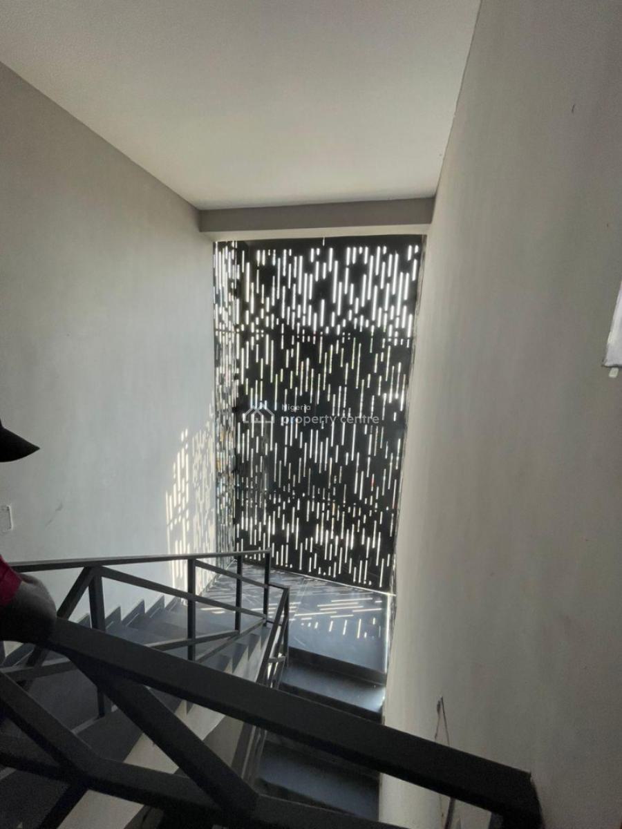 Spacious 2 Bedroom Flat, Spg Road, Ologolo, Lekki, Lagos, Flat / Apartment for Rent