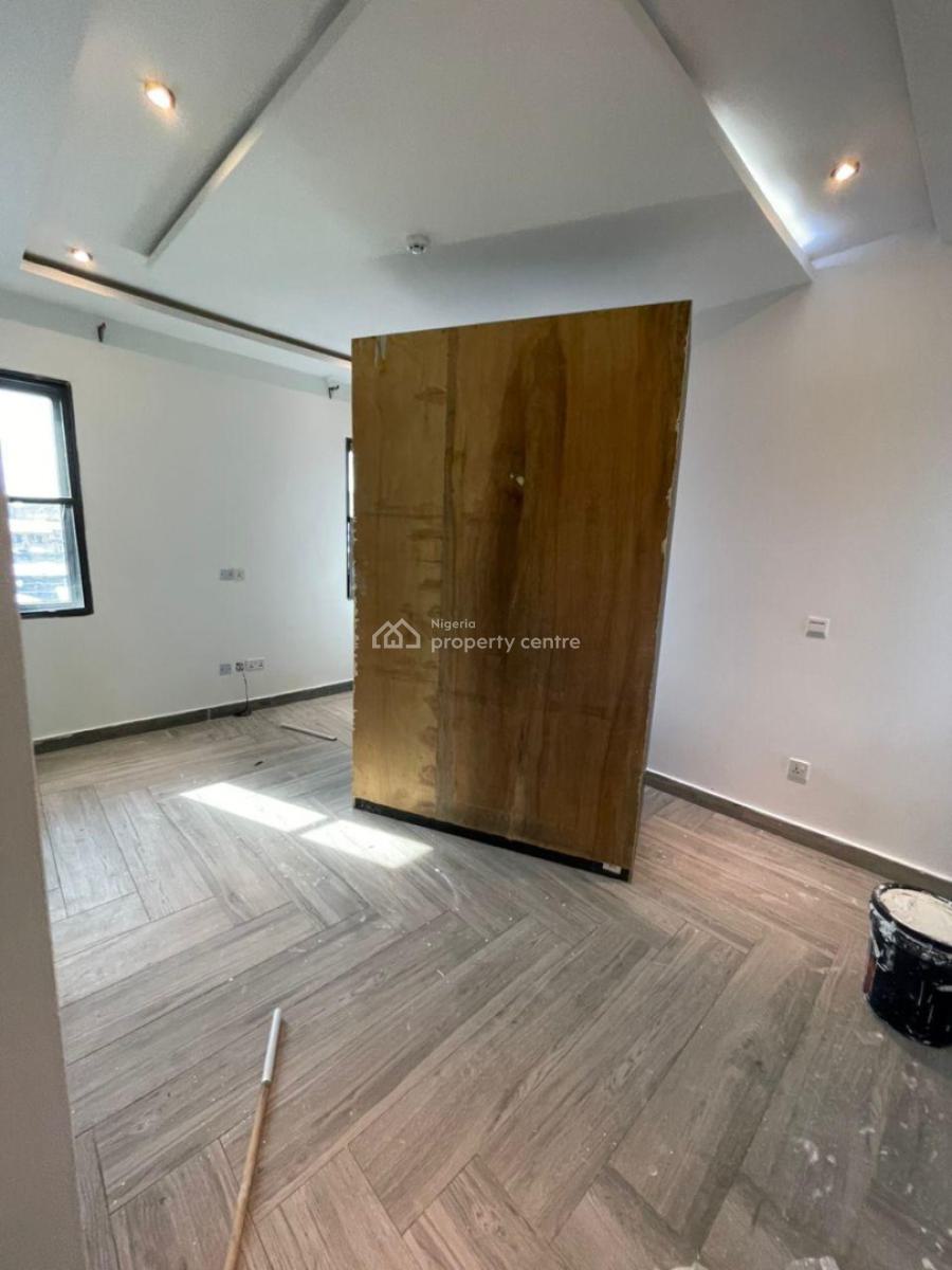 Spacious 2 Bedroom Flat, Spg Road, Ologolo, Lekki, Lagos, Flat / Apartment for Rent