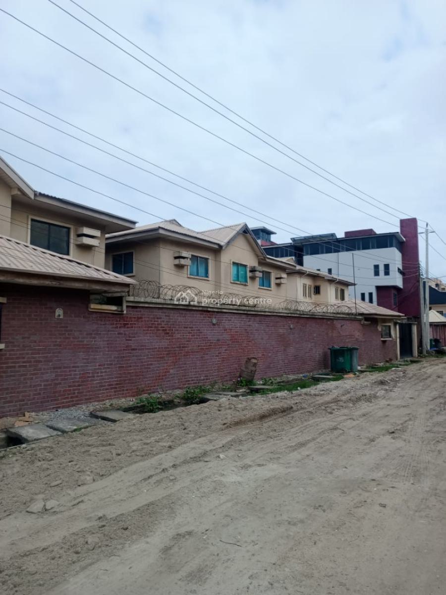a Spacious 3 Bedroom Flat, New Road, Lekki, Lagos, Flat / Apartment for Rent