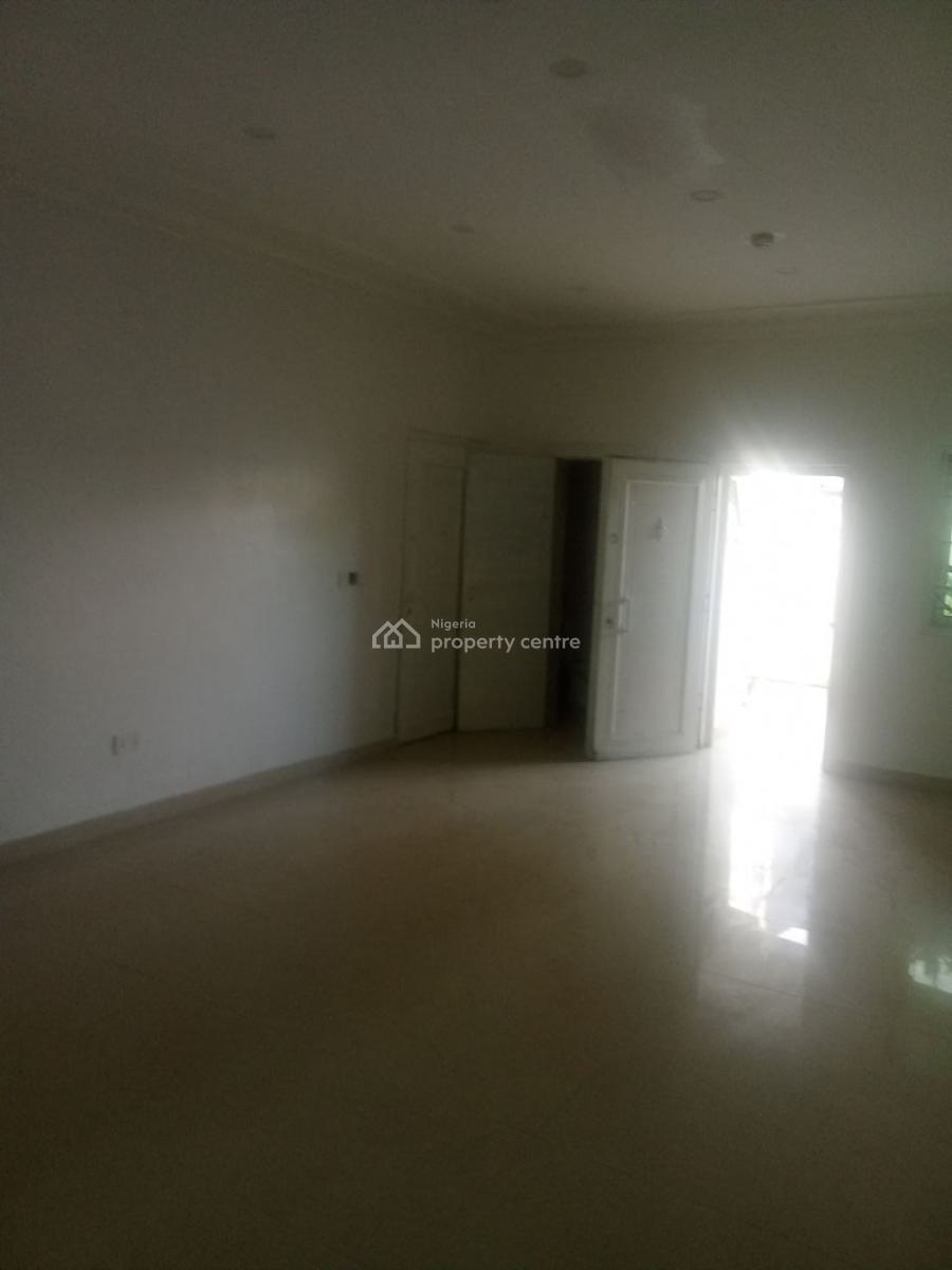a 3 Bedroom Apartment with Bq, Lekki Phase 1, Lekki, Lagos, Flat / Apartment for Rent