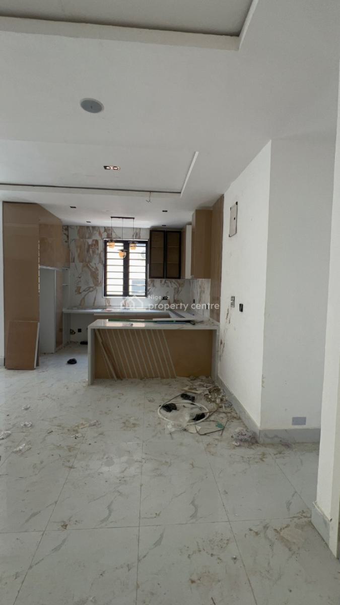 Stylish 2-bedroom Apartment Now Available, Lekki Phase 1, Lekki, Lagos, Flat / Apartment for Sale