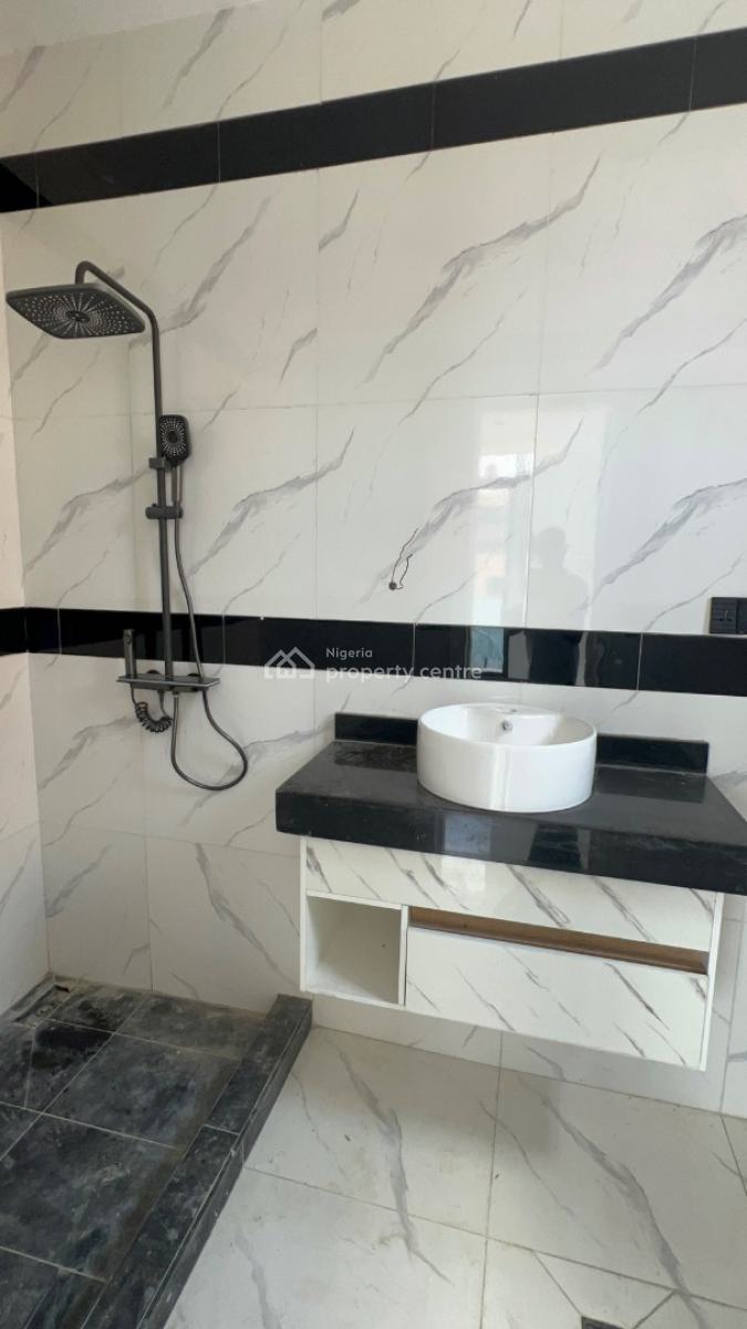 Stylish 2-bedroom Apartment Now Available, Lekki Phase 1, Lekki, Lagos, Flat / Apartment for Sale