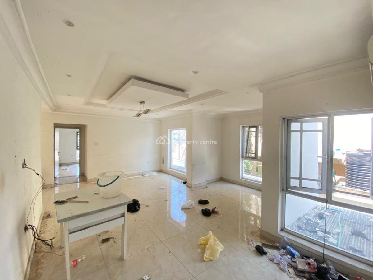 Luxury 2 Bedroom with Pool, Gym, Lift & 24/7 Power Supply, Off Admiralty Road, Lekki Phase 1, Lekki, Lagos, Flat / Apartment for Rent