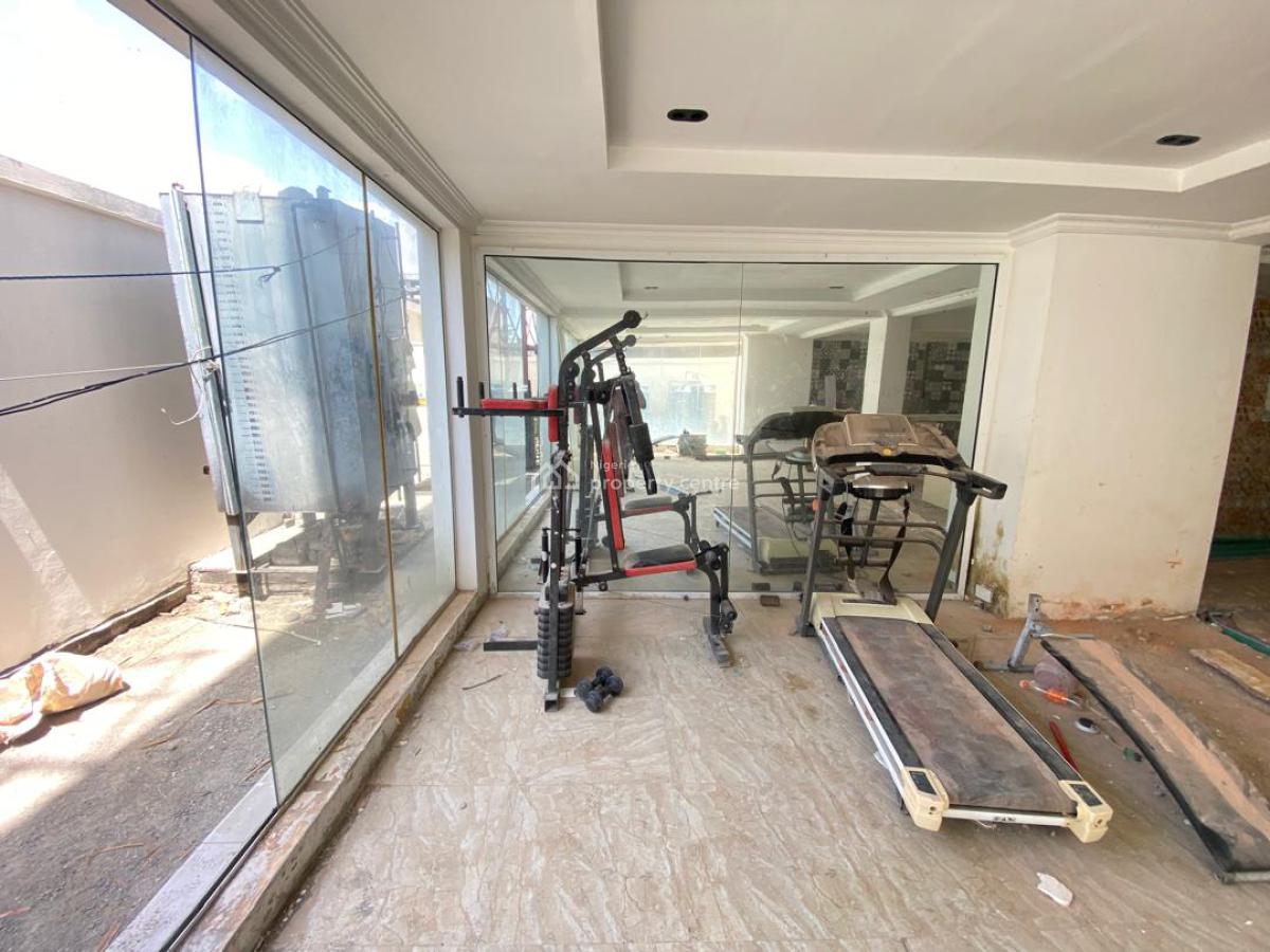 Luxury 2 Bedroom with Pool, Gym, Lift & 24/7 Power Supply, Off Admiralty Road, Lekki Phase 1, Lekki, Lagos, Flat / Apartment for Rent