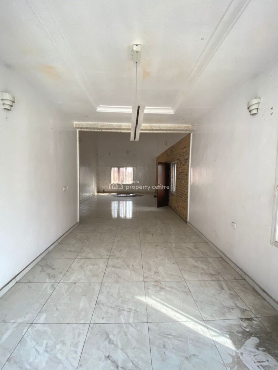 Very Spacious 4 Bedroom Terrace Duplex, Osapa, Lekki, Lagos, Terraced Duplex for Rent