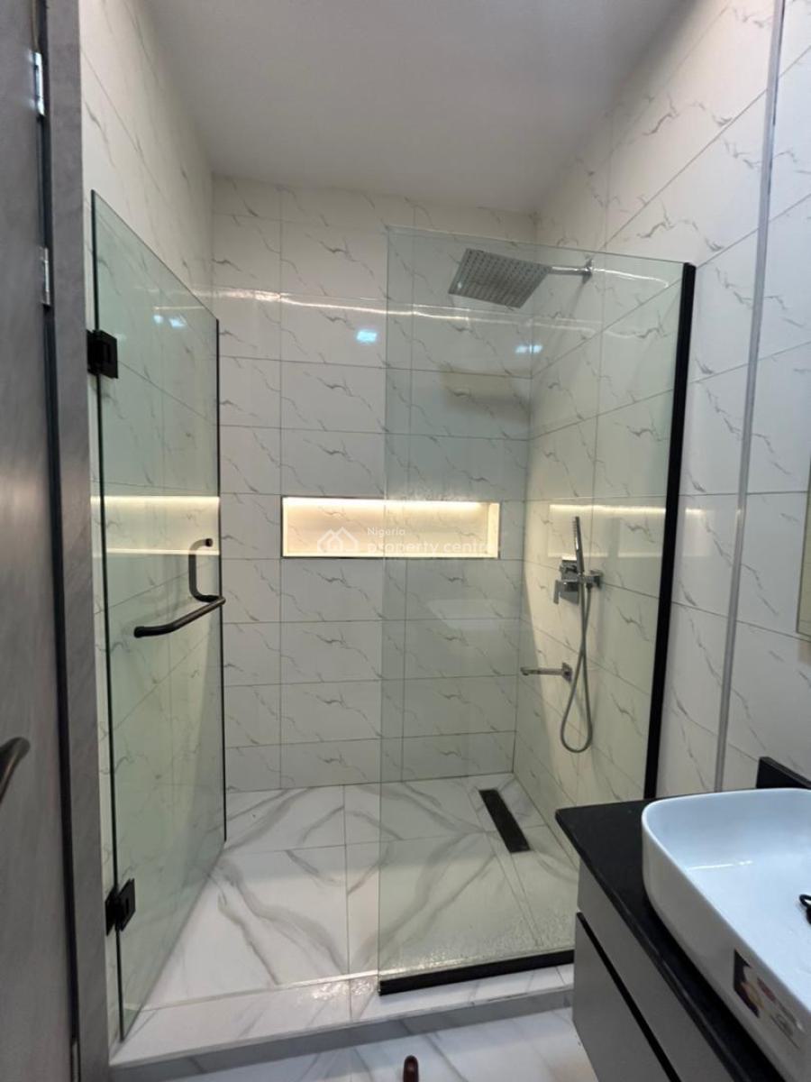 Newly Launched Luxurious 3 Bedroom Apartment, Lekki Phase 1, Lekki, Lagos, Flat / Apartment Short Let