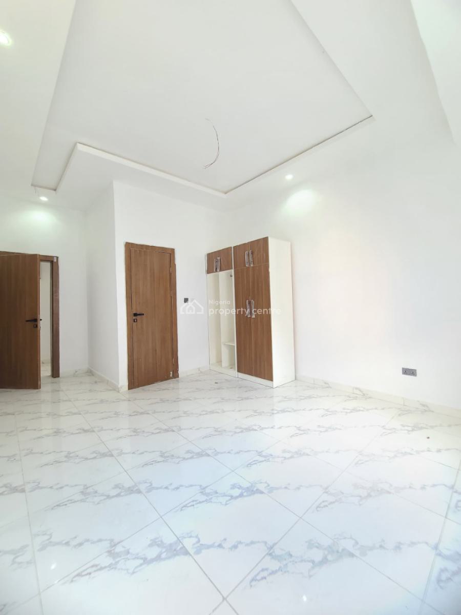 Massive and Standard 2 Bedroom Flat, Ilasan, Lekki, Lagos, Flat / Apartment for Sale