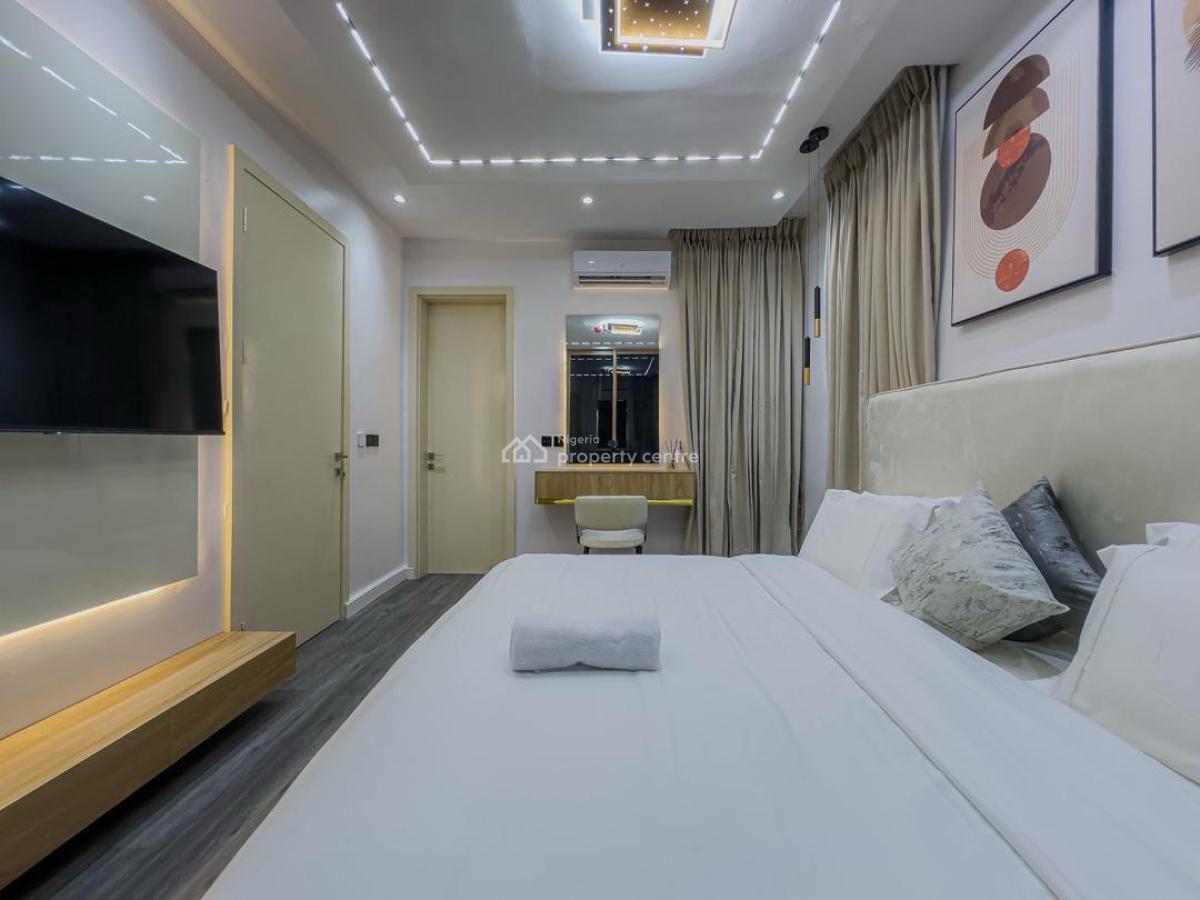 Brand New Seaview 2 Bedroom with Cinema, Pool, Gym, Ps5 and Snooker, Admiralty Road, Lekki Phase 1, Lekki, Lagos, Flat / Apartment Short Let