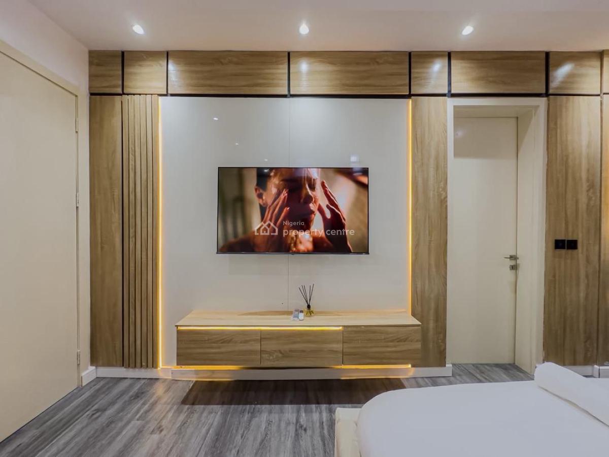 Brand New Seaview 2 Bedroom with Cinema, Pool, Gym, Ps5 and Snooker, Admiralty Road, Lekki Phase 1, Lekki, Lagos, Flat / Apartment Short Let