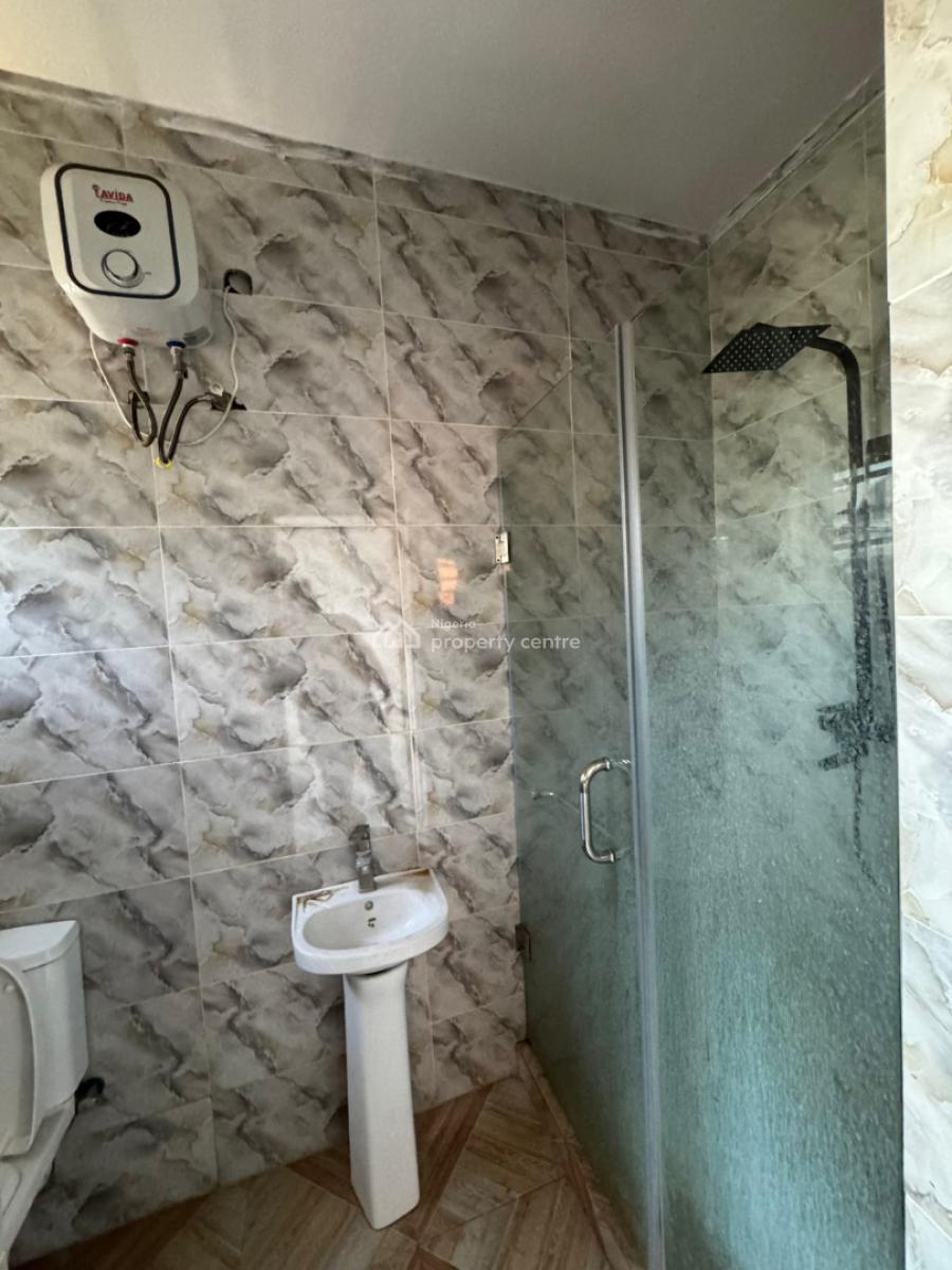 𝐖𝐄𝐋𝐋 𝐌𝐀𝐈𝐍𝐓𝐀𝐈𝐍𝐄𝐃 2 𝐁𝐄𝐃𝐑𝐎𝐎𝐌 𝐀𝐏𝐀𝐑𝐓𝐌𝐄𝐍𝐓, Ikate, Lekki, Lagos, Flat / Apartment for Rent
