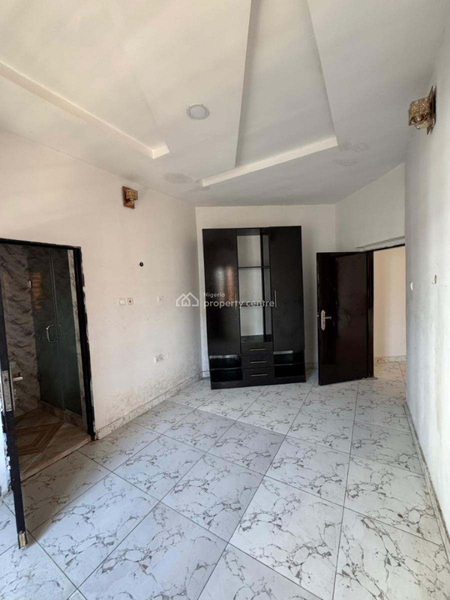 𝐖𝐄𝐋𝐋 𝐌𝐀𝐈𝐍𝐓𝐀𝐈𝐍𝐄𝐃 2 𝐁𝐄𝐃𝐑𝐎𝐎𝐌 𝐀𝐏𝐀𝐑𝐓𝐌𝐄𝐍𝐓, Ikate, Lekki, Lagos, Flat / Apartment for Rent