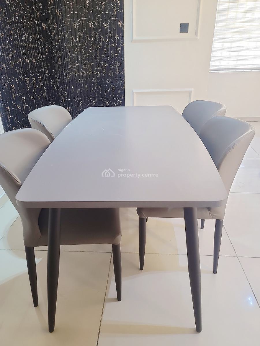 Nicely Furnished 4 Bedroom Apartment, Lekki Phase 1, Lekki, Lagos, Flat / Apartment Short Let
