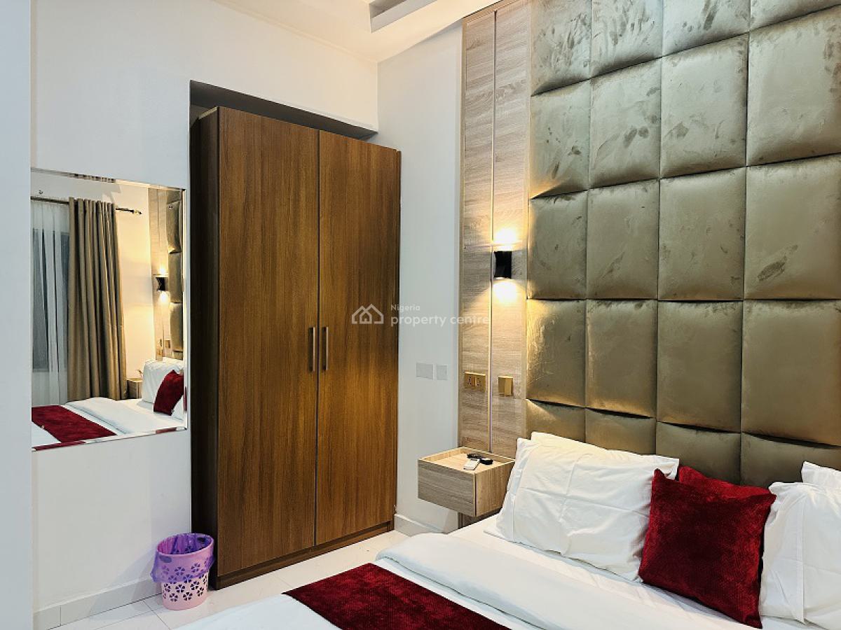 Nicely Furnished 2 Bedroom Apartment, Lekki Phase 1, Lekki, Lagos, Flat / Apartment Short Let