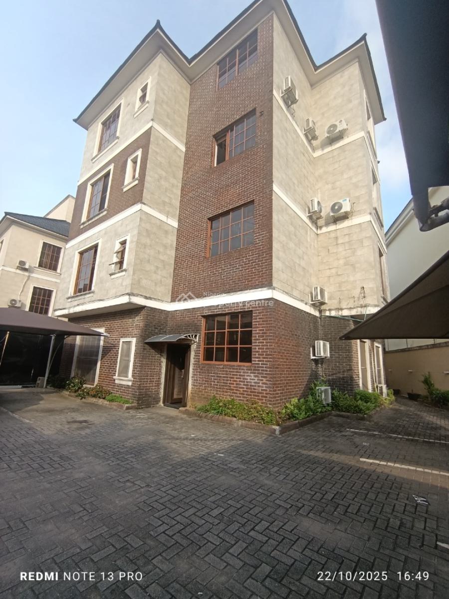 Well Built and Spacious 3 Bedroom Flat, Mojisola Estate, Ikoyi, Lagos, Flat / Apartment for Sale