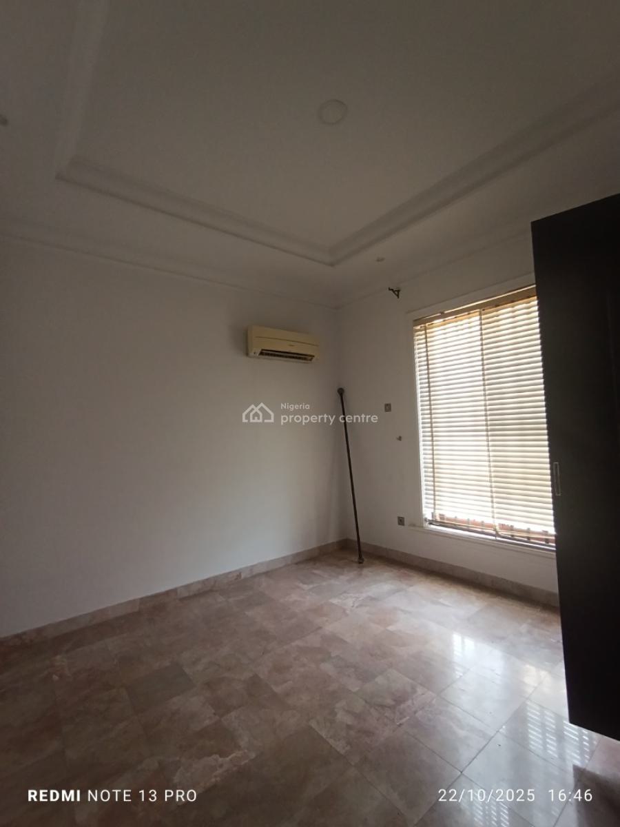 Well Built and Spacious 3 Bedroom Flat, Mojisola Estate, Ikoyi, Lagos, Flat / Apartment for Sale
