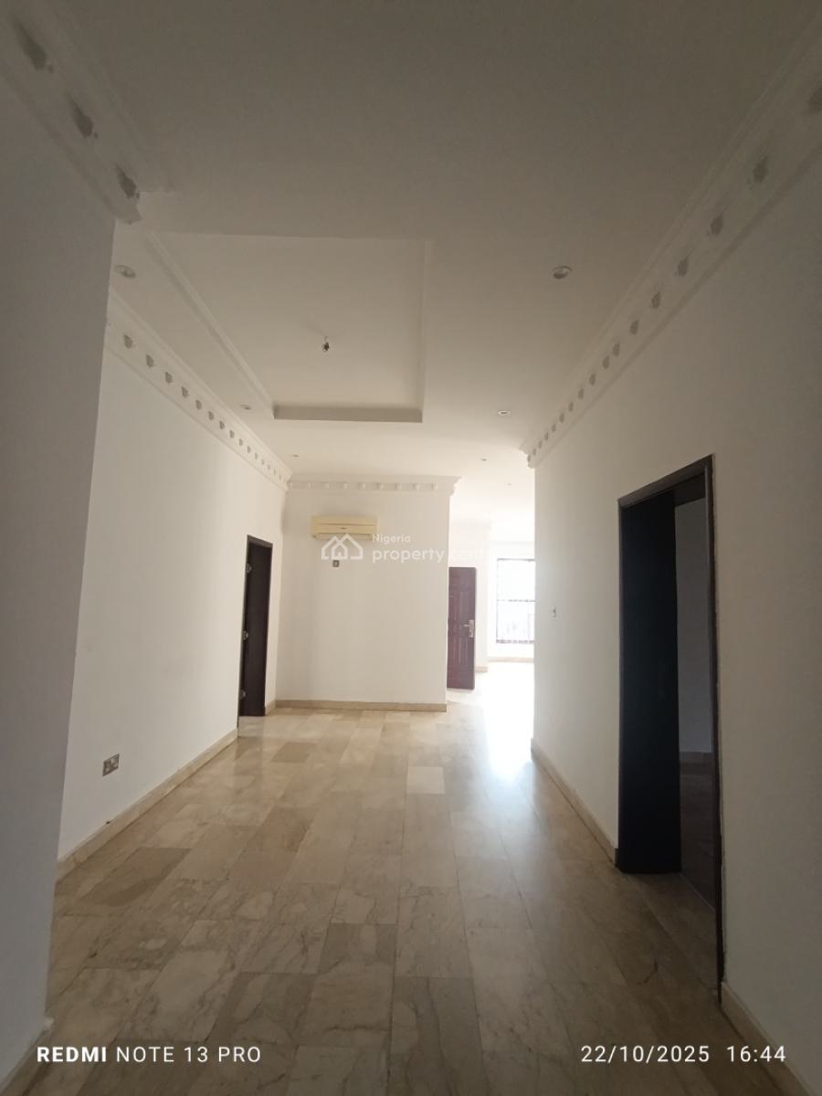 Well Built and Spacious 3 Bedroom Flat, Mojisola Estate, Ikoyi, Lagos, Flat / Apartment for Sale